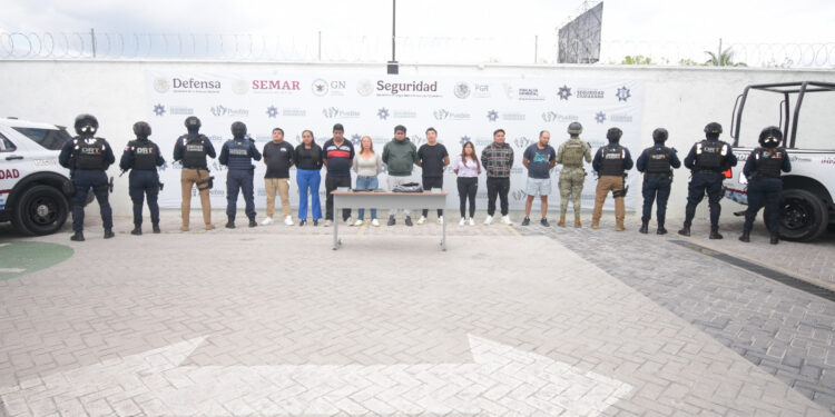 Asegura la SSC a nueve personas armadas y con inhibidores de señal