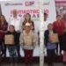 Gobierno de Pepe Chedraui entregó apoyos alimentarios a familias de Guadalupe Tecola